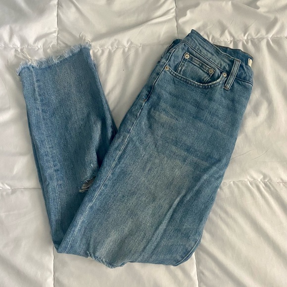 Madewell Distressed The Perfect Vintage Jean - Picture 7 of 8